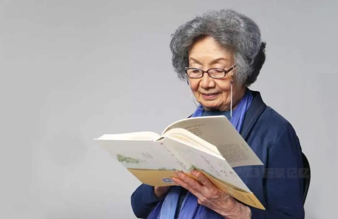 DƬ